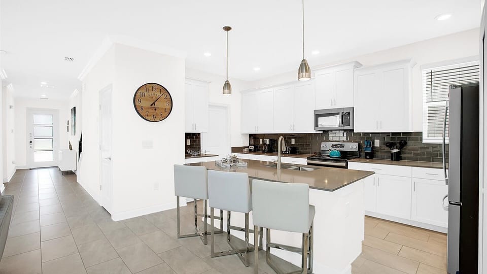 Whip up wonders: Our kitchen, where recipes come to life!
