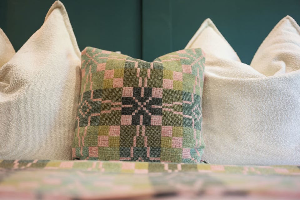 Deluxe Double or Twin Room, Mountain View | Desk, iron/ironing board, free WiFi, bed sheets