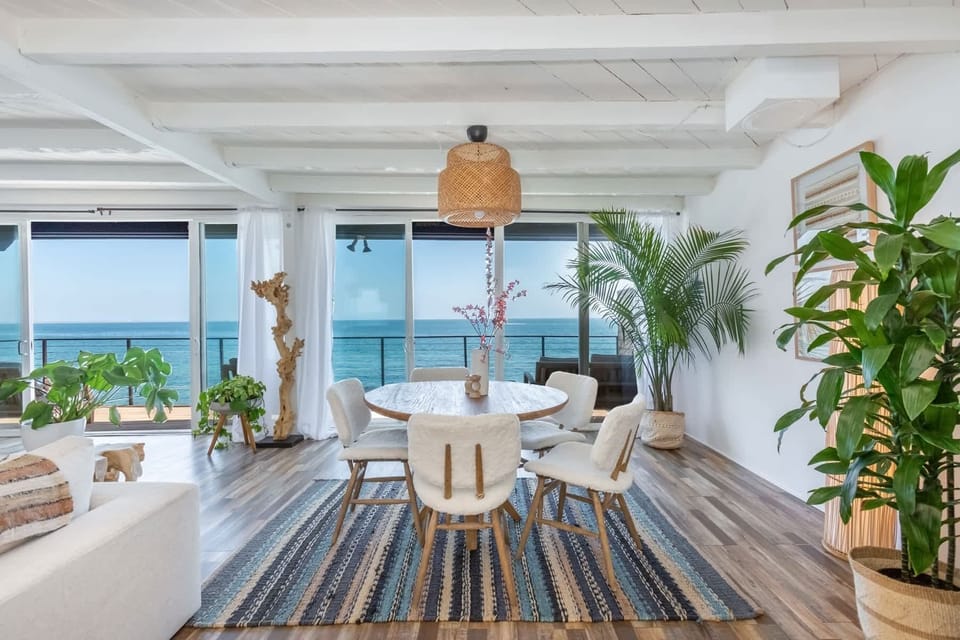 Dinning Table