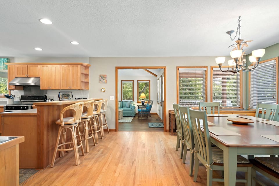 SH58: Blue Oasis | Mid Level Dining Area and Kitchen