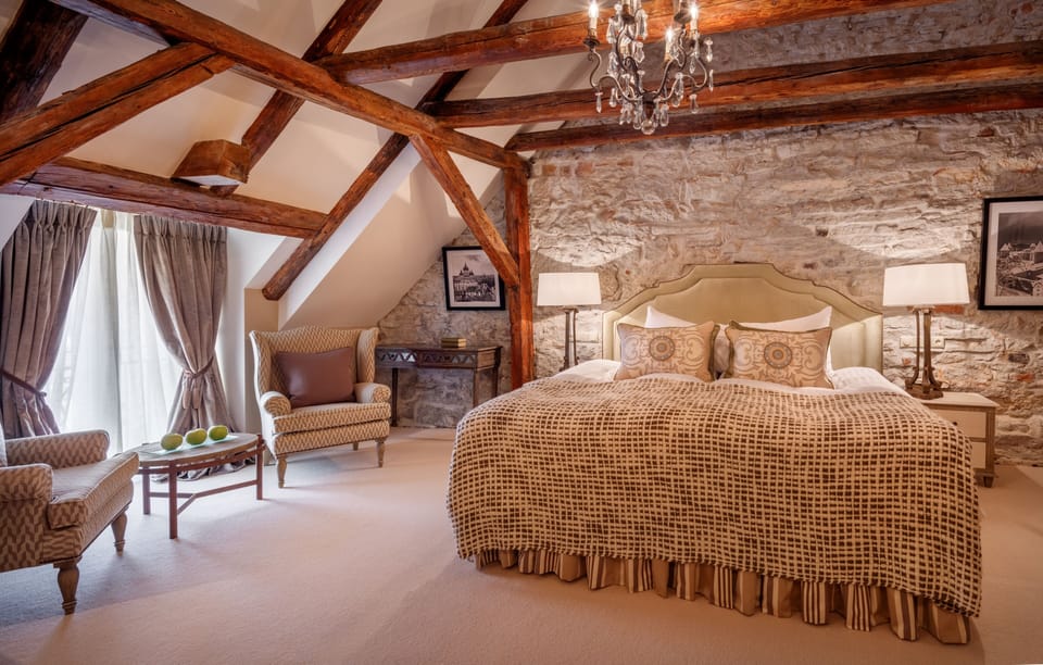 Presidential Suite (King/Twin) | Hypo-allergenic bedding, minibar, in-room safe, individually decorated