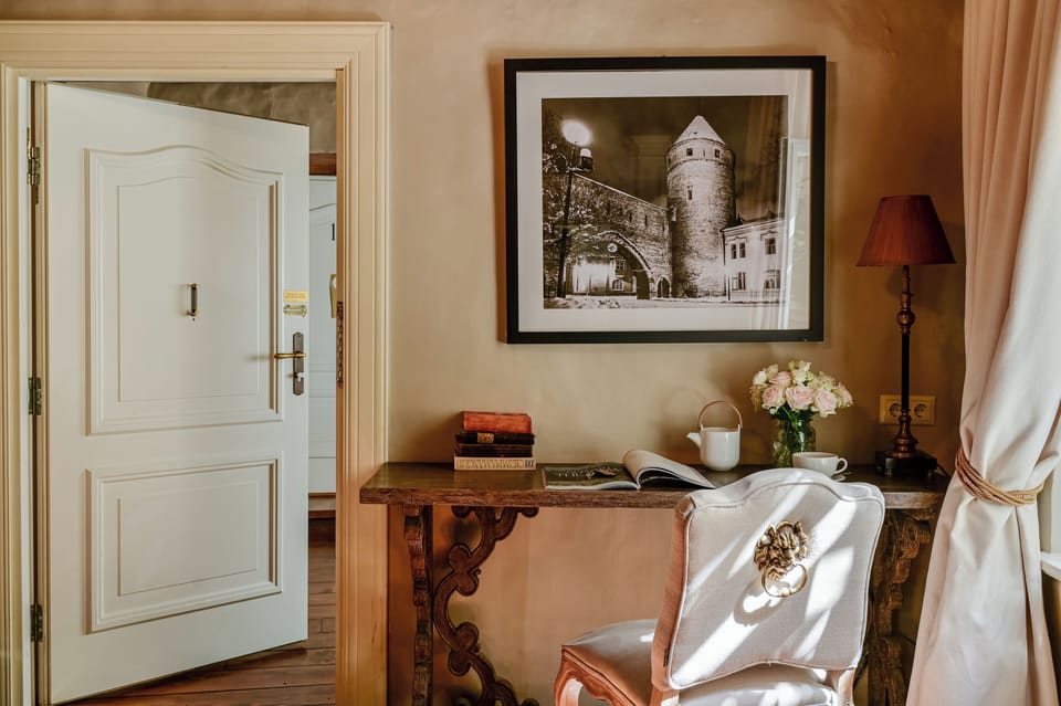 Superior Room (Garden Queen/Twin) | Hypo-allergenic bedding, minibar, in-room safe, individually decorated