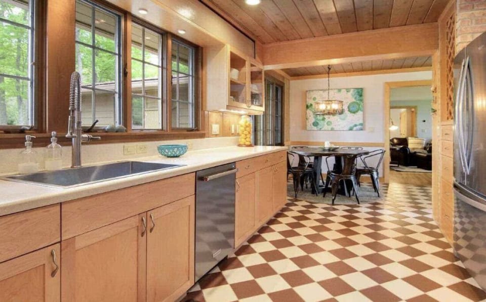 Kitchen with view of nook - nook table seats 5
