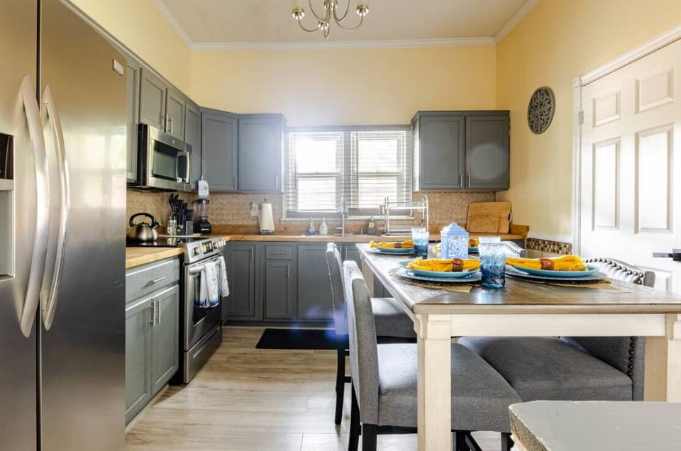 Kitchen area