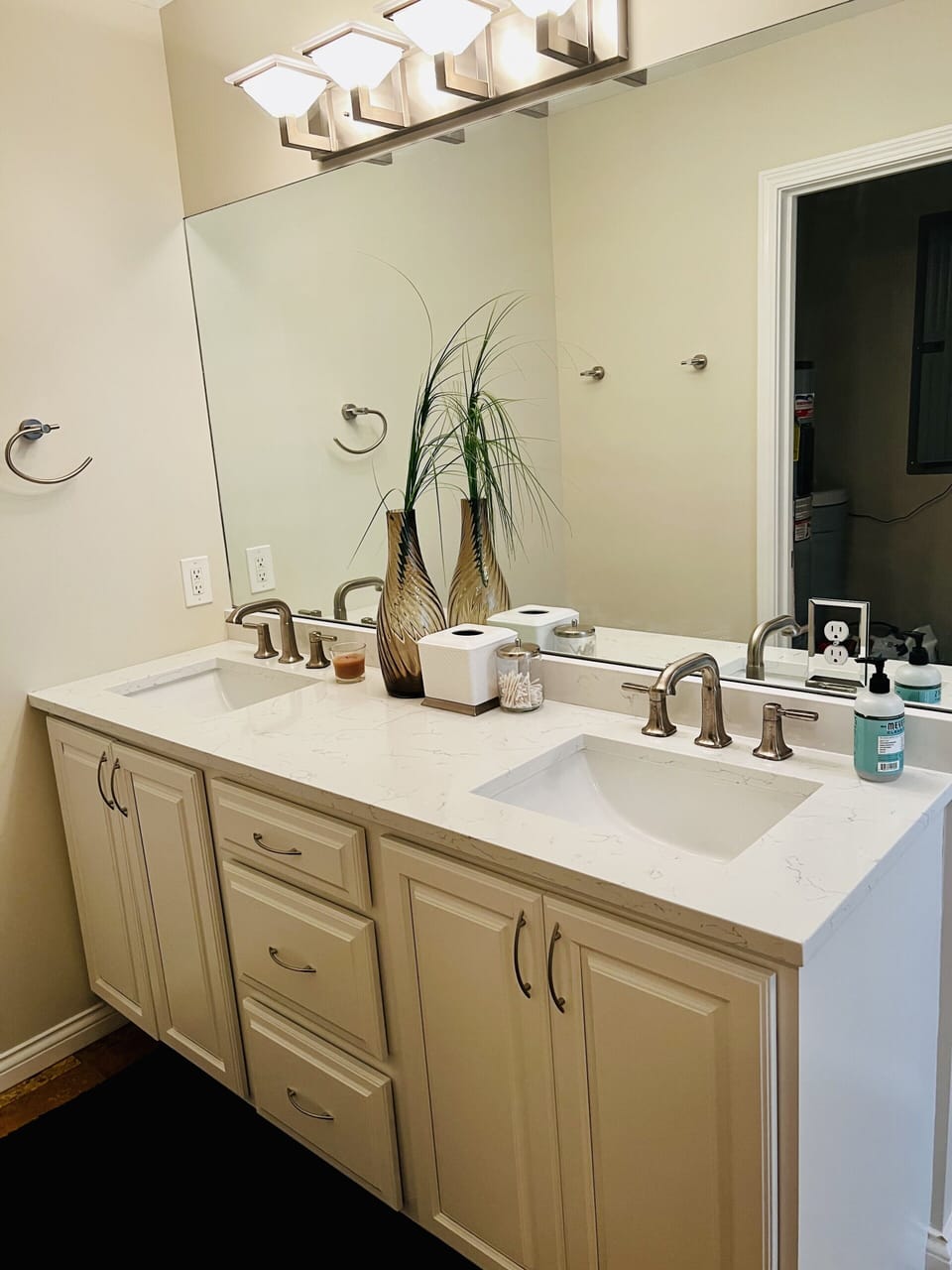Basement full bath #4