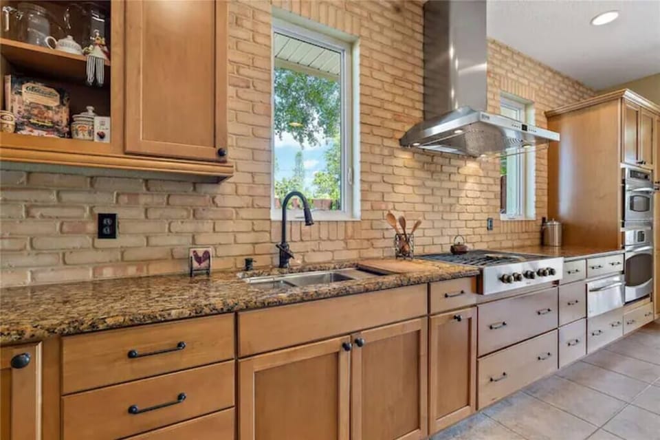 Gorgeous Gourmet Kitchen