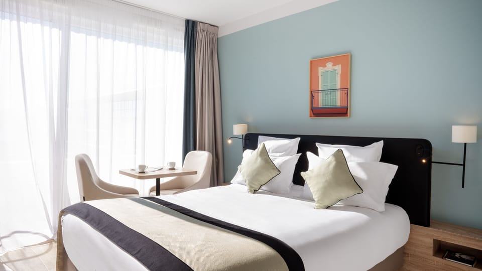Soundproofing, free cribs/infant beds, free WiFi, bed sheets