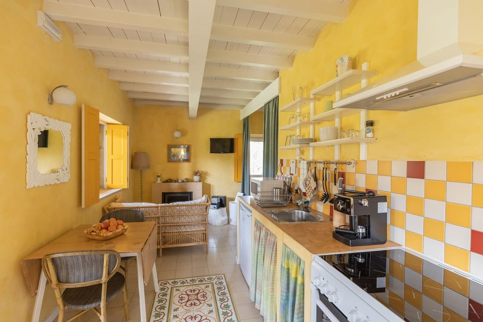 Churra House | Private kitchen | Espresso maker, microwave, oven, stovetop