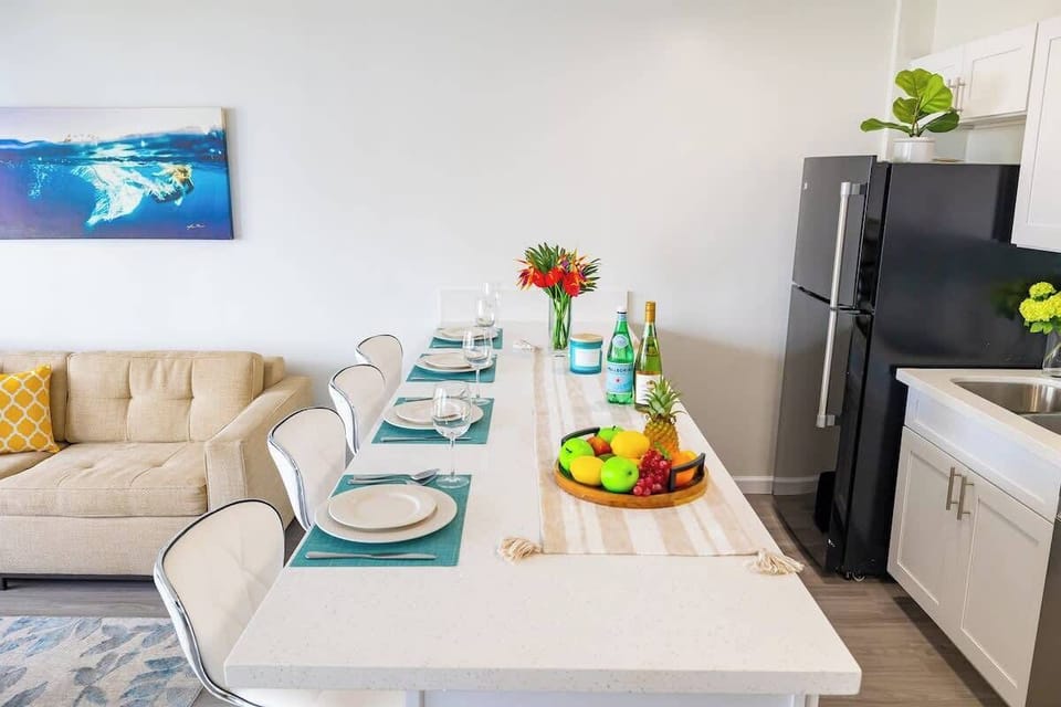 Counter top dining area 