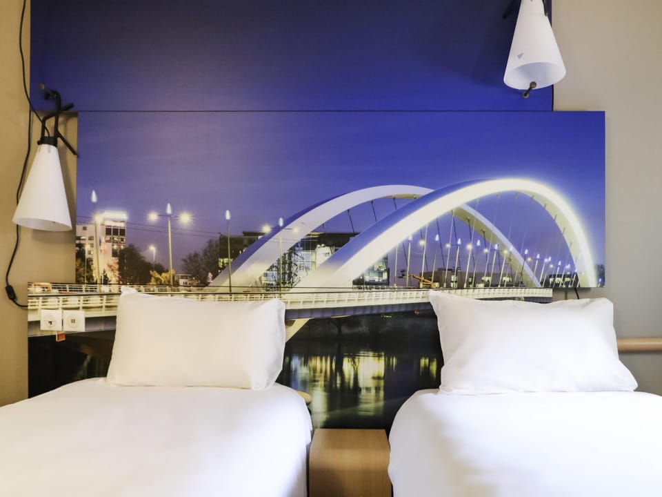 Standard Room, 2 Twin Beds | Desk, blackout drapes, iron/ironing board, free cribs/infant beds