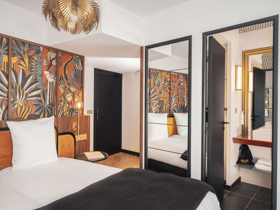 Comfort Double or Twin Room | Laptop workspace, blackout drapes, soundproofing, Internet