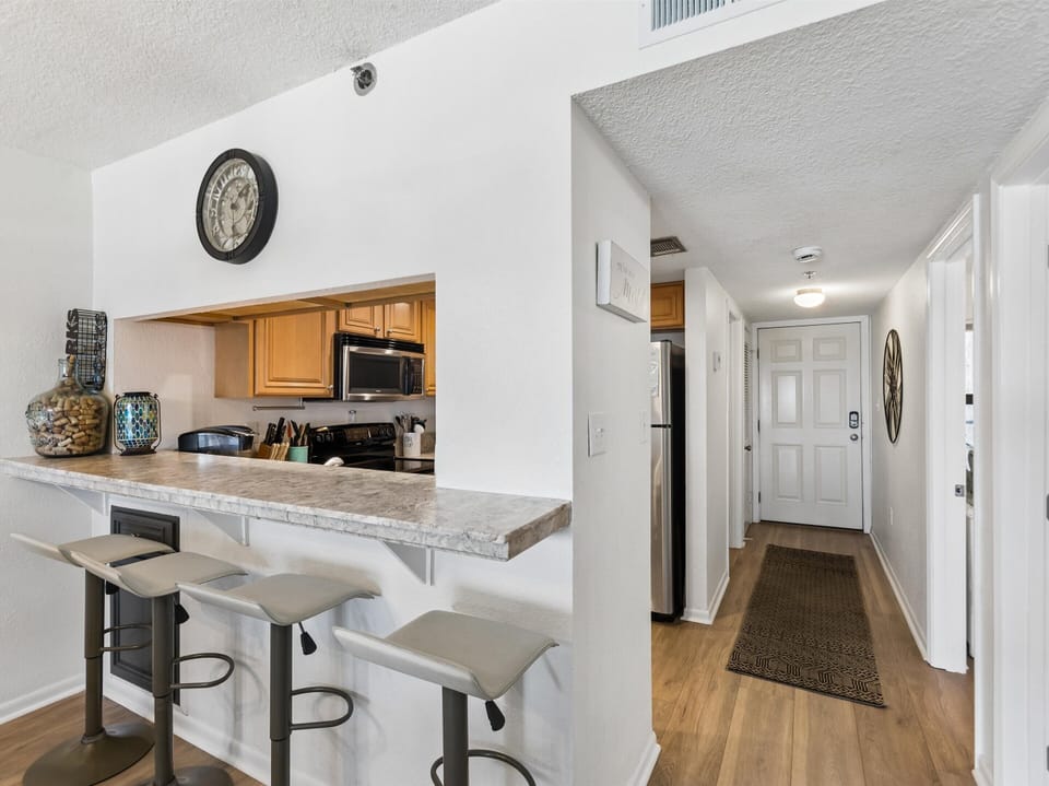 Breakfast Bar - Seating