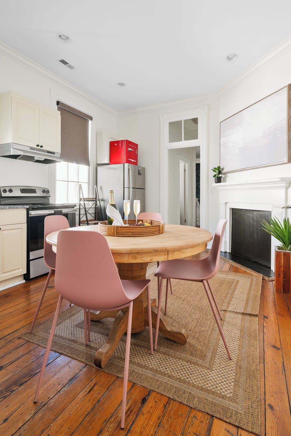 4 Blocks from King! | Maison de Jasmine Suite B