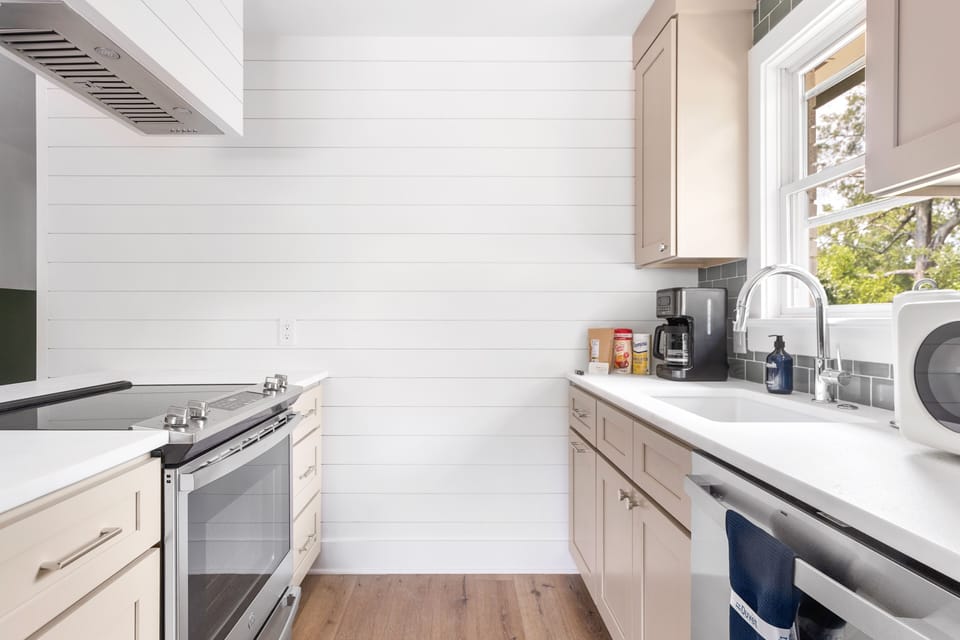 Fully equipped kitchen