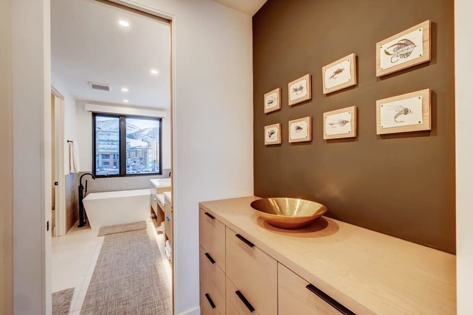 Master Bath - Walk In Shower, Soaking Tub