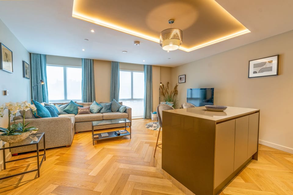Luxury Apartment, Ensuite (Entire) | Lounge