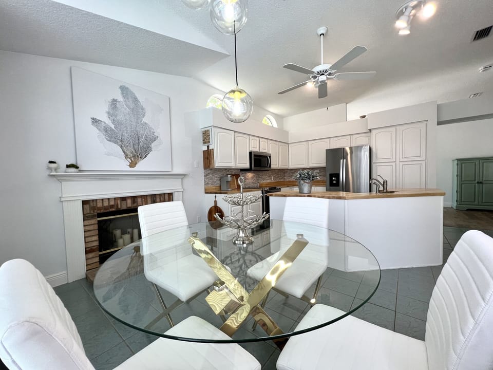 Eat in Kitchen
