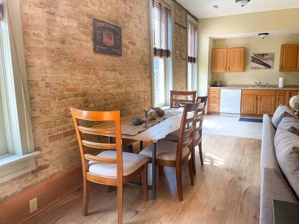 80a0e25c 03a1 401e be64 c059a5954d44