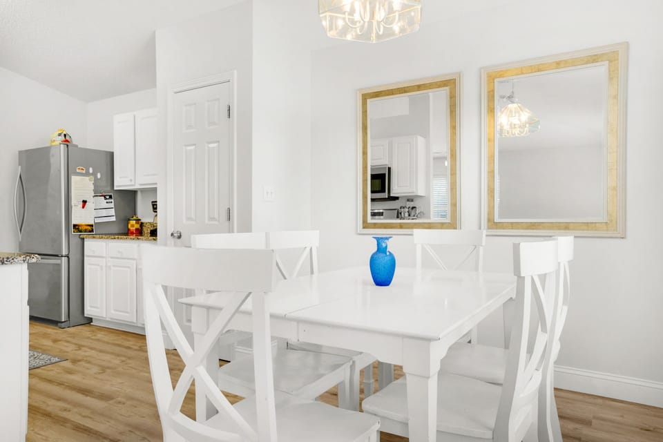 Dining table seats 6