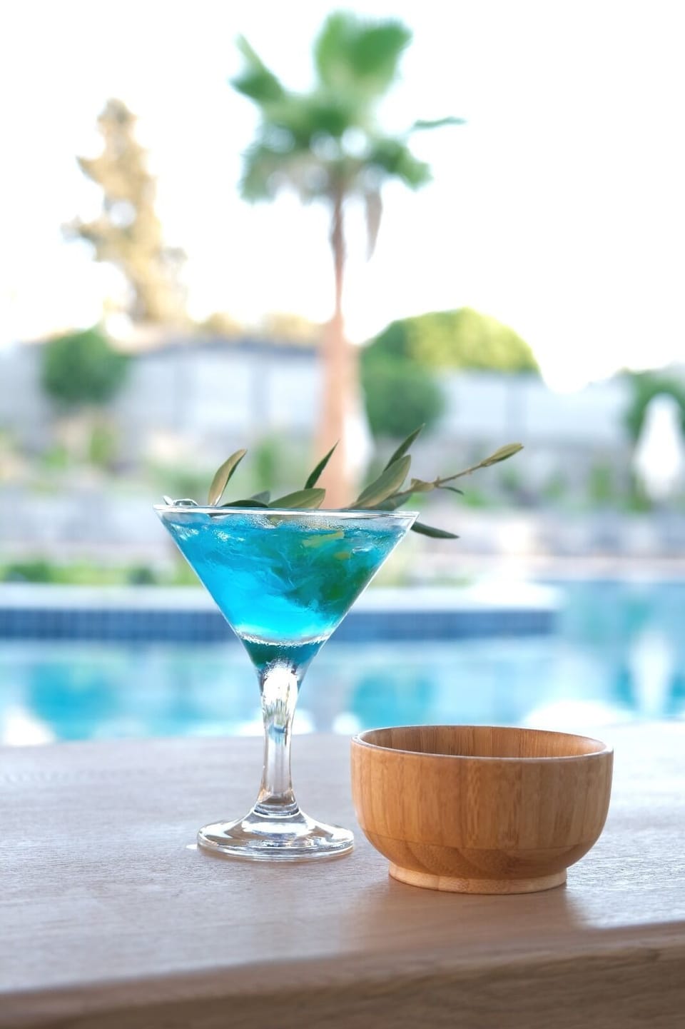 Poolside bar