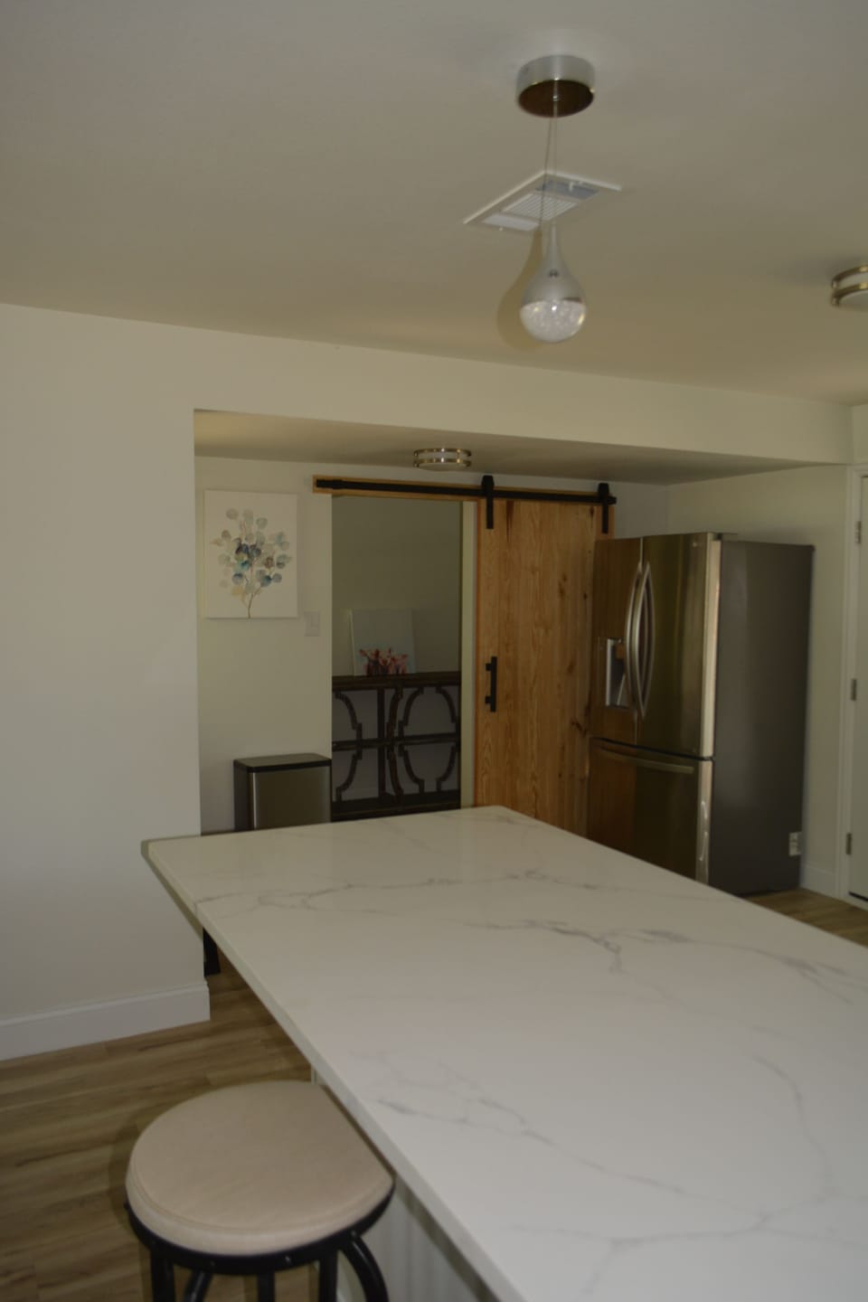 Laundry door entry