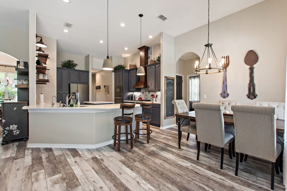 Dining area overlooking the kitchen
