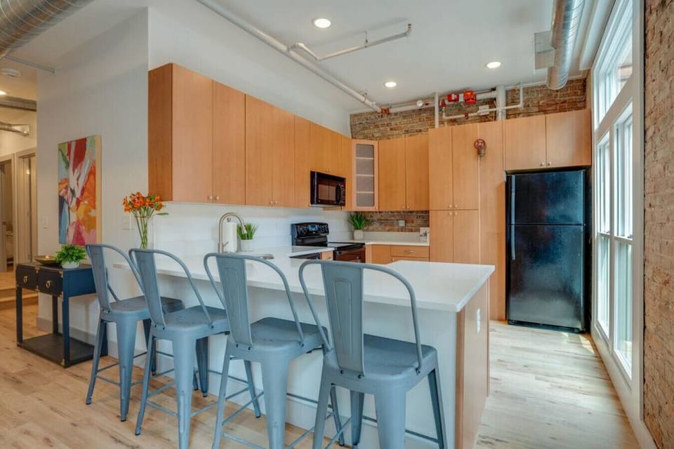 Full Kitchen