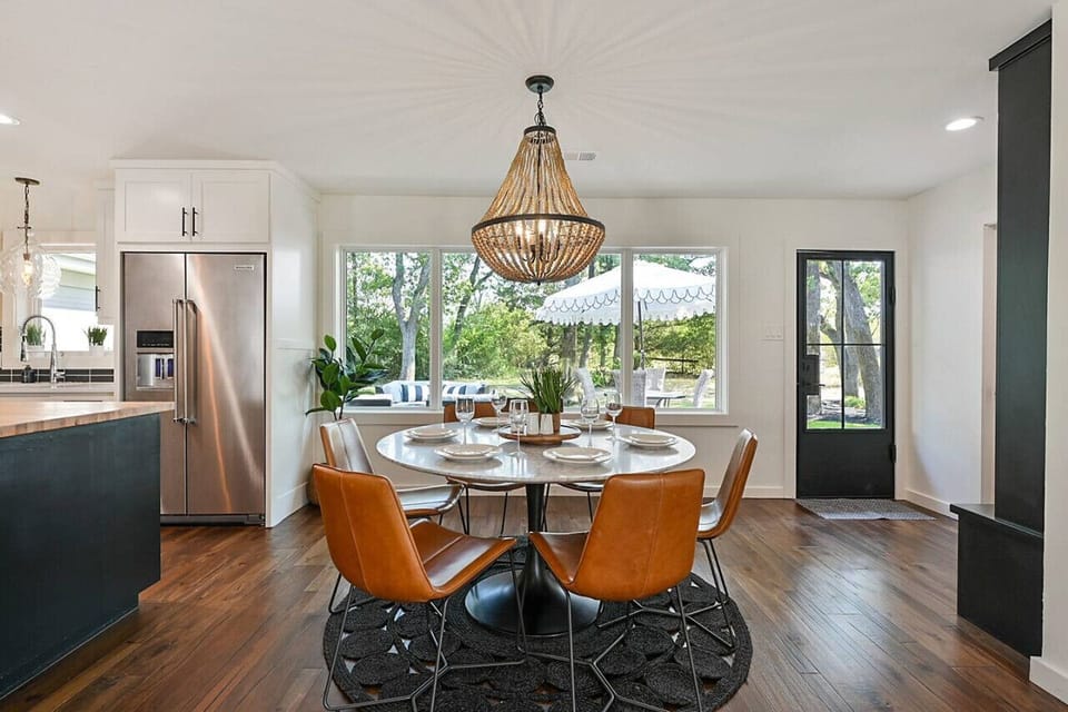 Check out the beautiful chandelier!