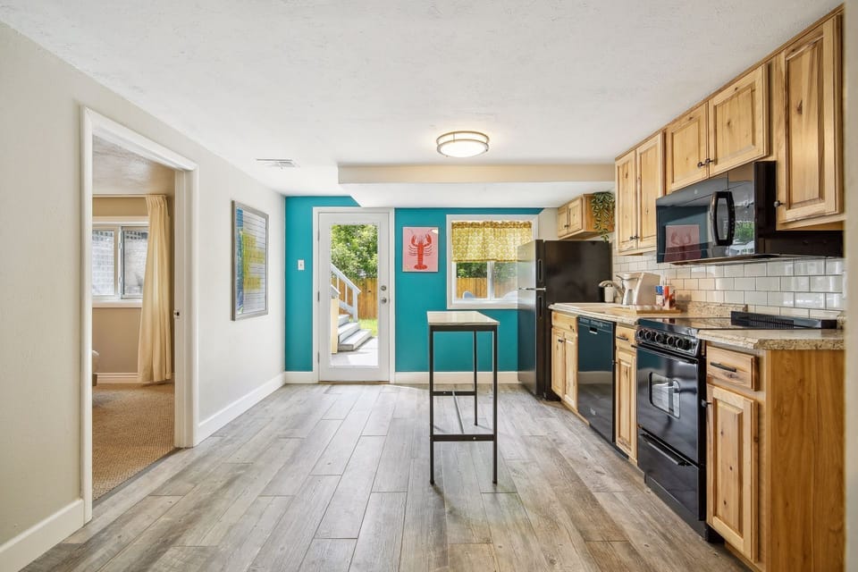 Downstairs Kitchenette