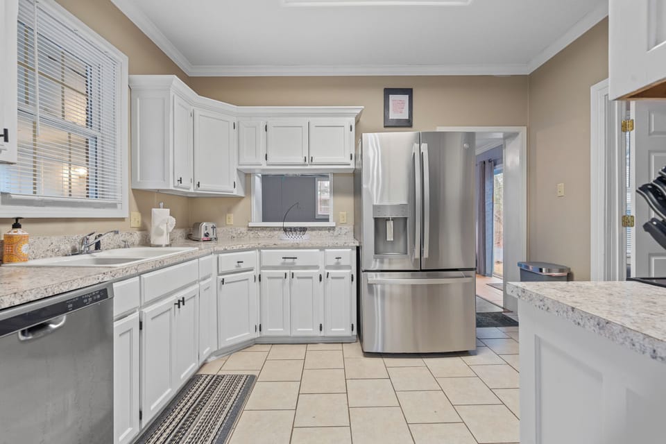 Fully equipped kitchen