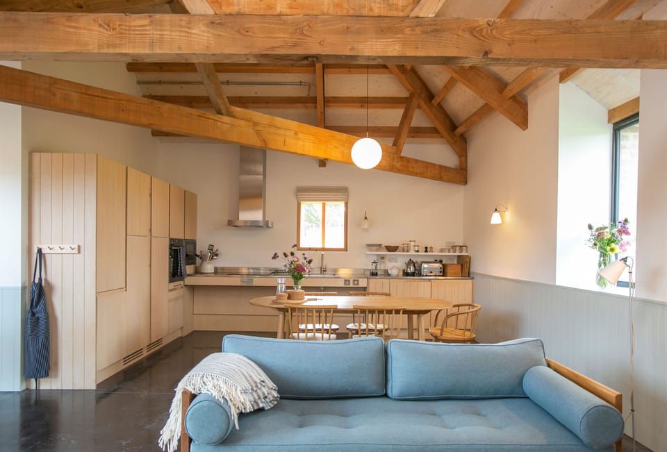 Lynchets, near Dorchester: Open-plan day space for four guests