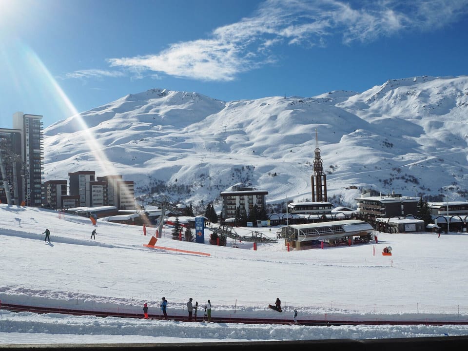 Snow and ski sports