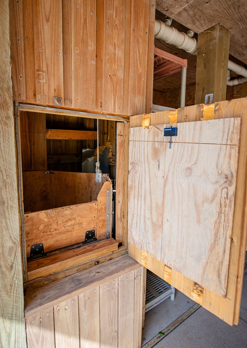 grocery lift to kitchen