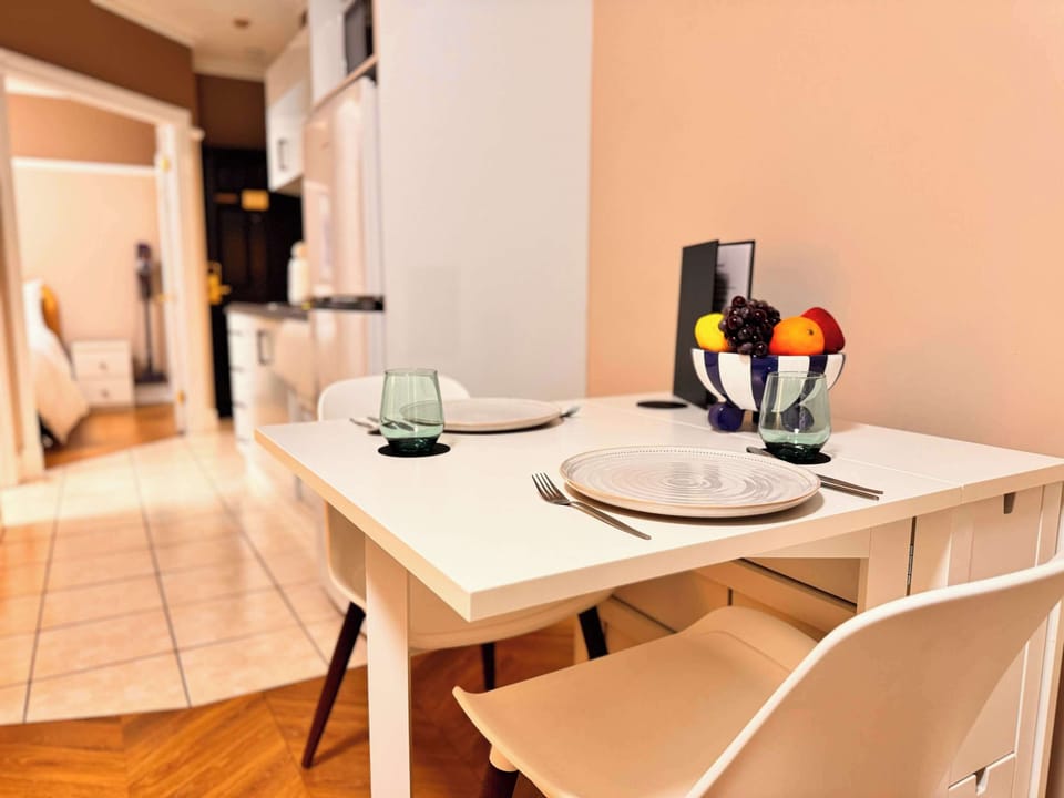 Collapsable dining table for two!
