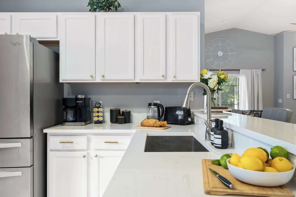Start your day right in our fully equipped, modern kitchen. Whether you’re a Keurig fan or prefer a standard brew, we’ve got your caffeine needs covered. With spacious quartz countertops and all the essentials, whipping up a family breakfast is a bre