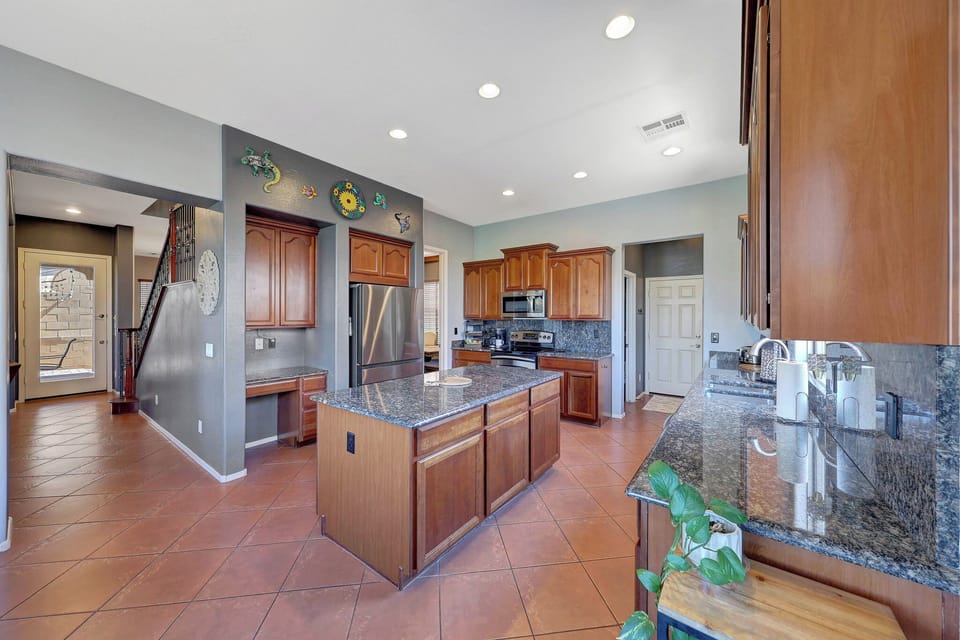 Fully stocked kitchen and everything you need for cooking. 
