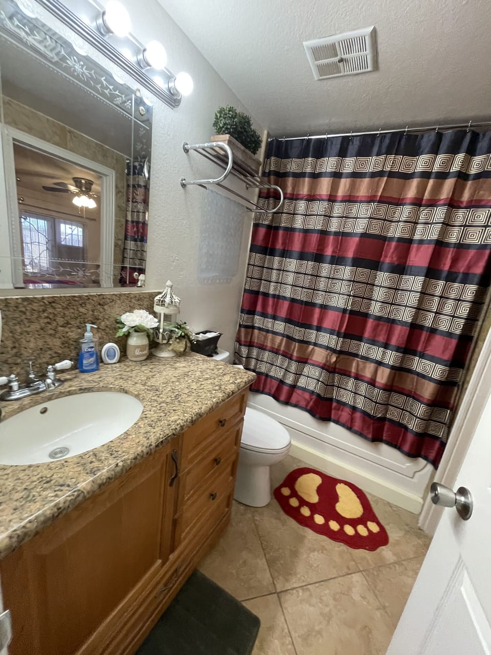Master bedroom bathroom