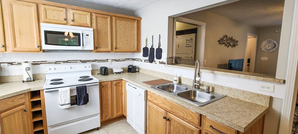 Full Kitchen