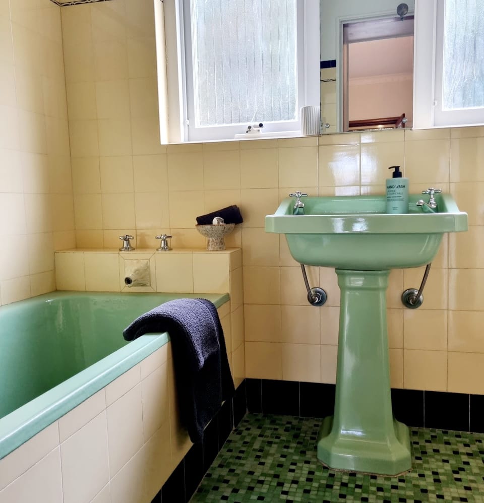 Main bathroom