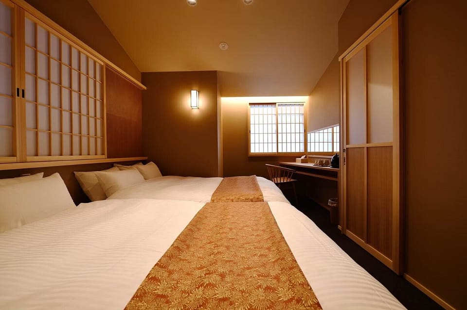 Quadruple Room, 2 Double Beds, Non Smoking | Desk, laptop workspace, free WiFi, bed sheets