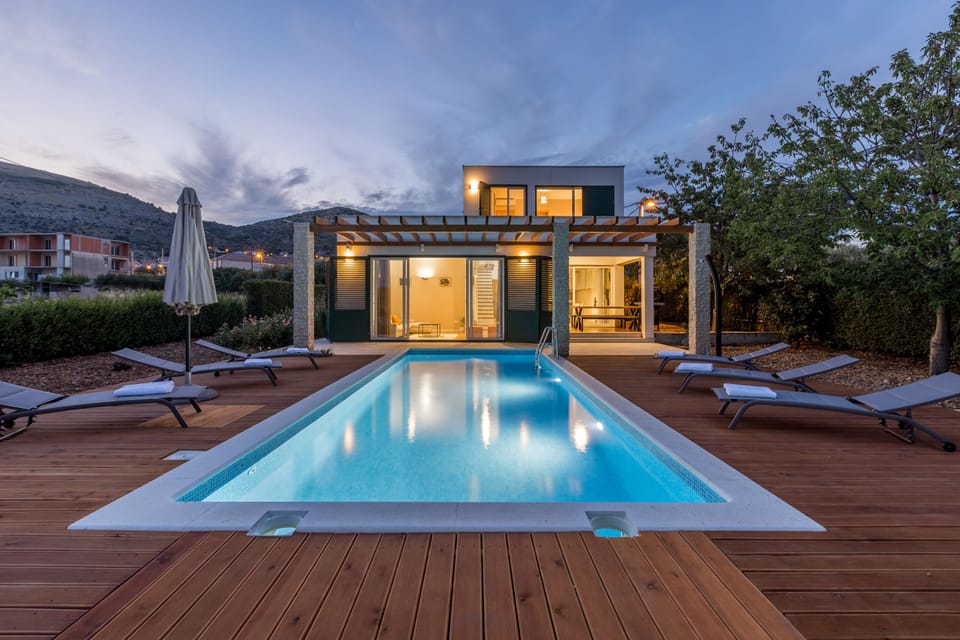 Villa with private pool
