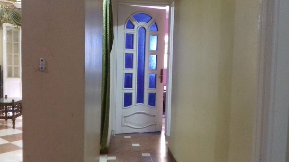 the passage among the rooms

الممر بين الغرف