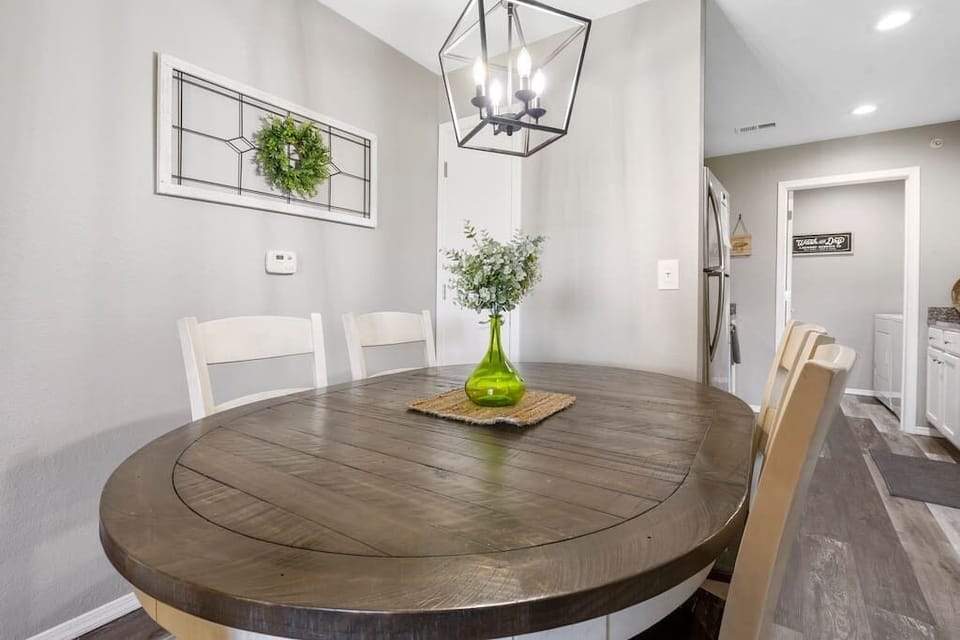 6 chairs available for the dining table; and a high chair and booster seat for little ones.