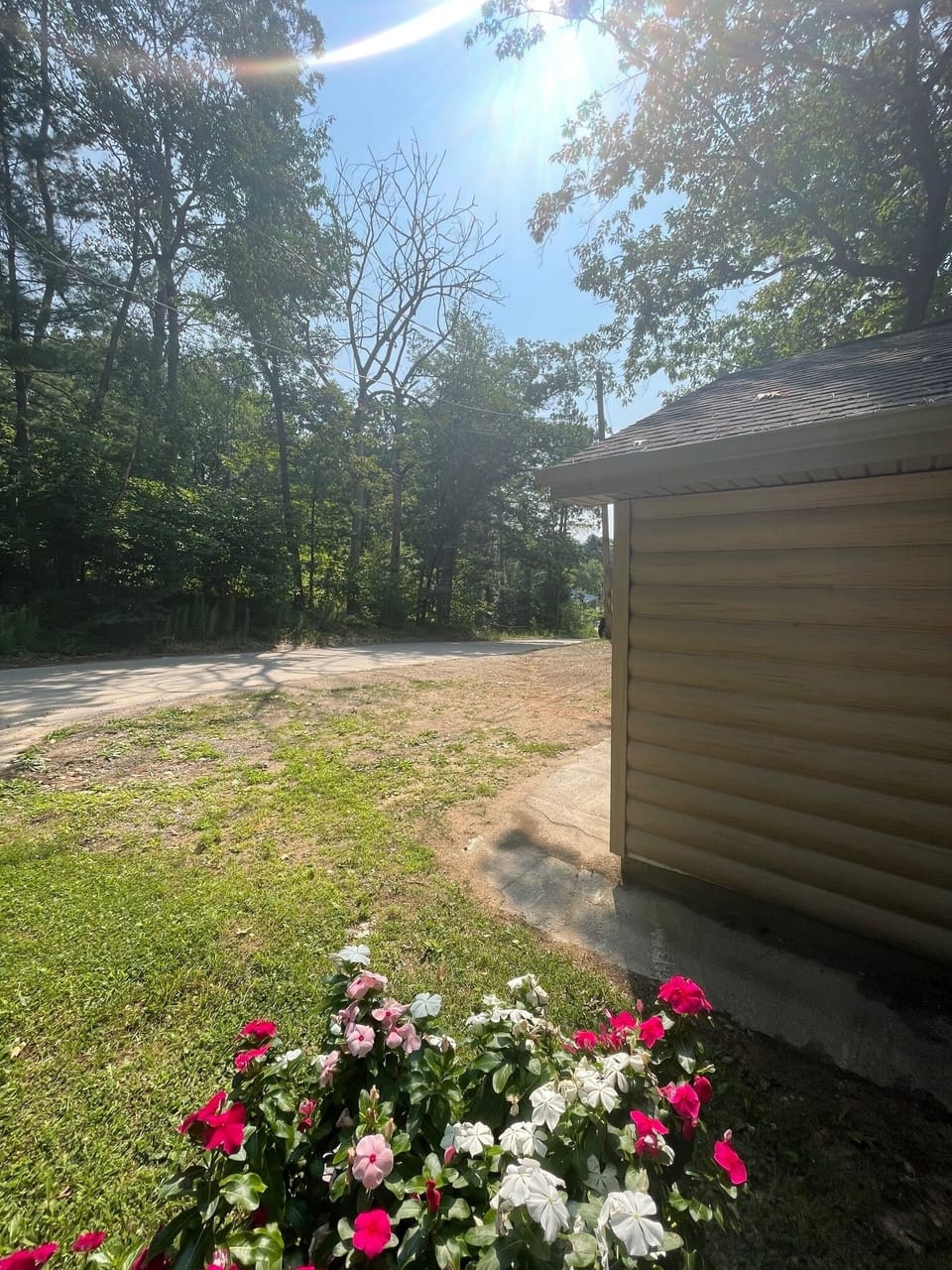 Garage/Parking Area