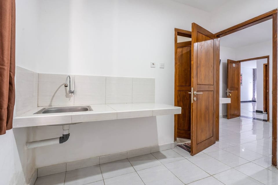 Deluxe Double Room | Desk, free WiFi, bed sheets