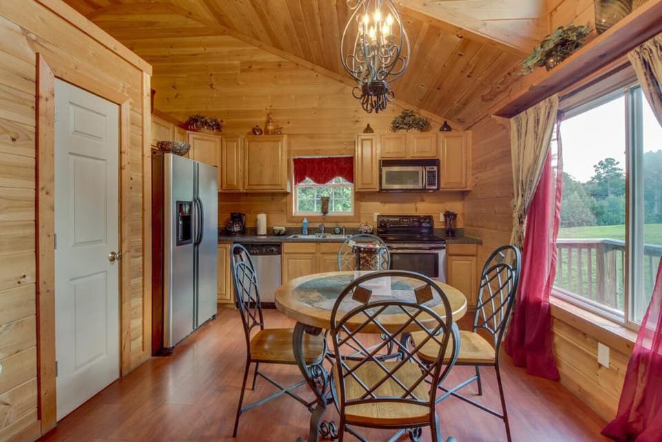 Kitchen Table Seats 4