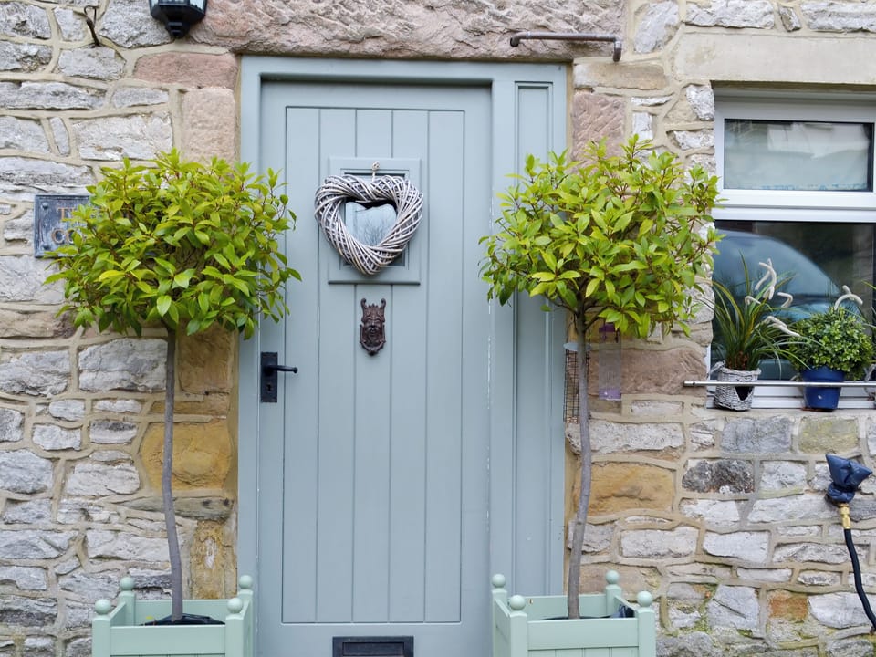 Vintage style cottage | The Old Cobblers Cottage, Bakewell