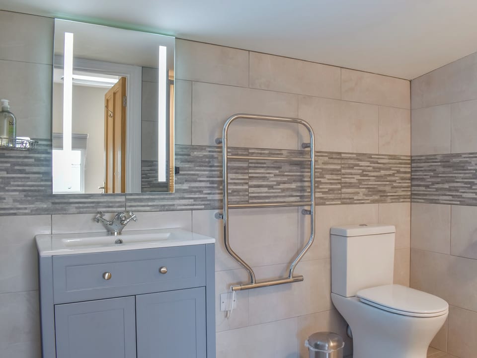 Bathroom | Durcombe Water Annexe, Lynton