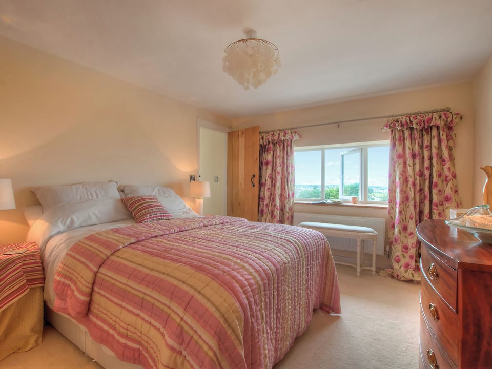Bedroom | Ty Gan y Mor - Morfa Nefyn Holiday Cottages, Nefyn, Llyn Peninsula