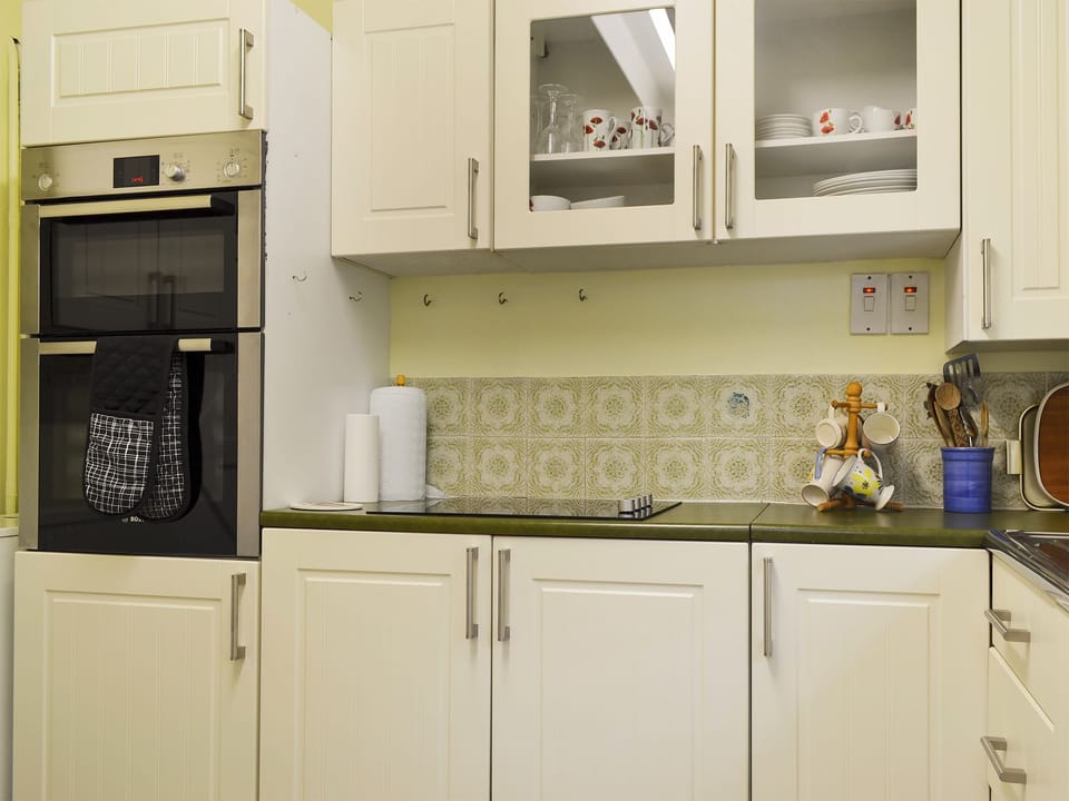 Kitchen | Blacksmith&rsquo;s Cottage, Askham Bryan near York